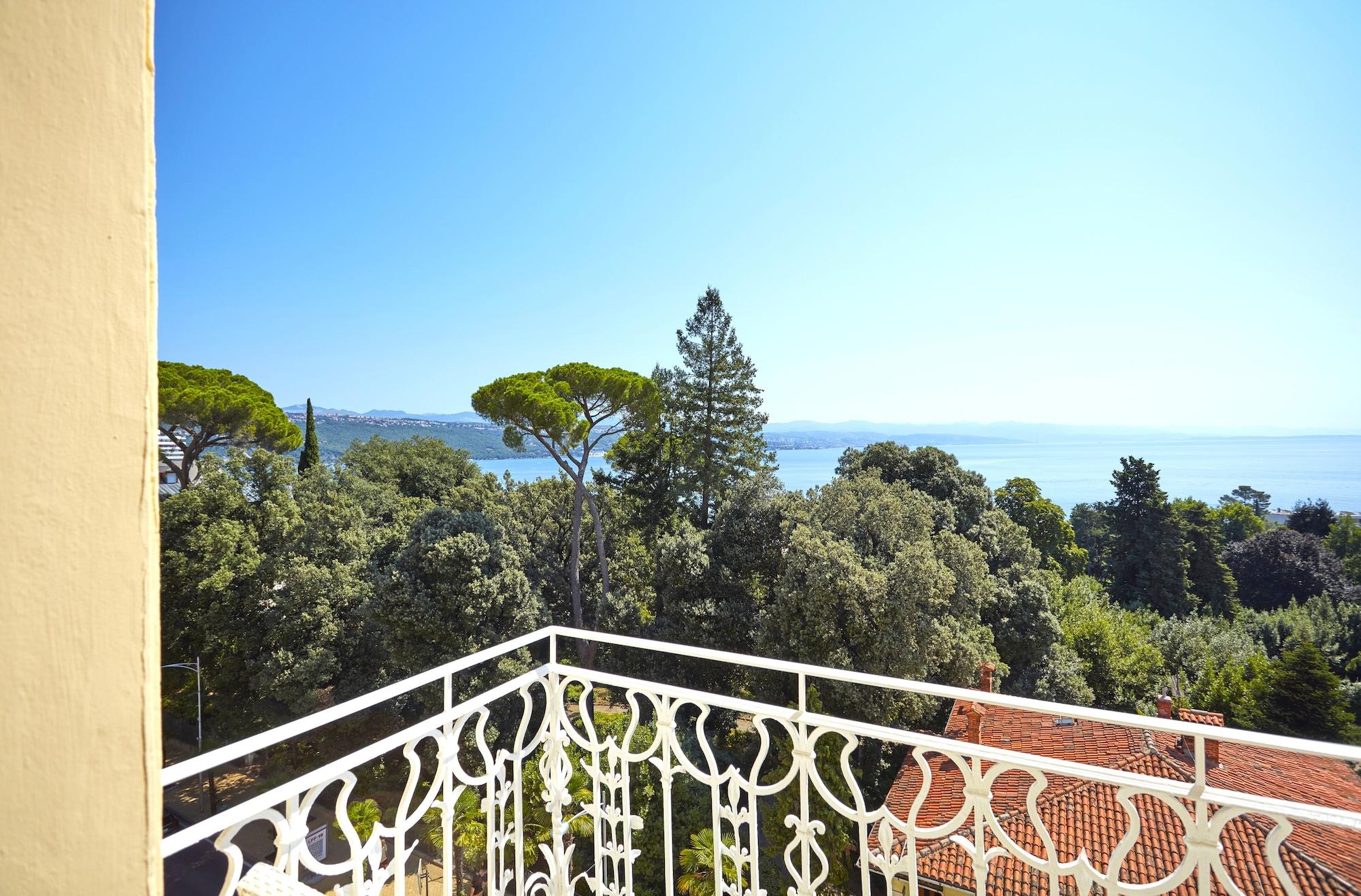 Bristol Hotel Οπατία Εξωτερικό φωτογραφία